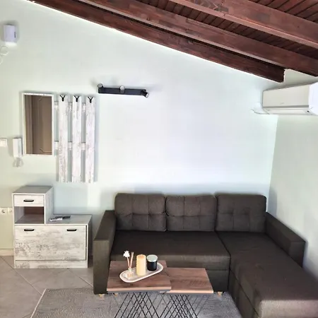 The Mini Penthouse *